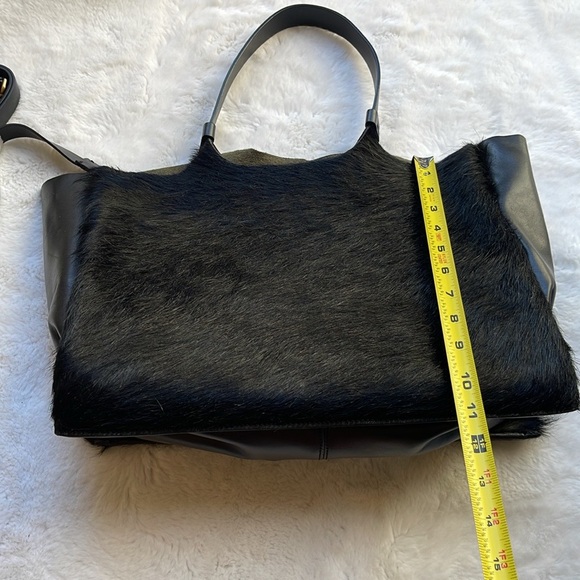 Lía Numa calf hair made in Italy leather bag - Picture 9 of 10